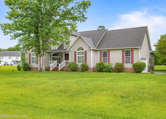 Property at 303 Chisholm Trl, Jacksonville, NC 28546, 3 beds, 2 baths