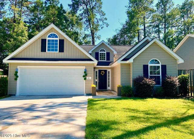 Property at 11 Court 11 Northwest Dr NW, Calabash, NC 28467, 3 beds, 2 baths