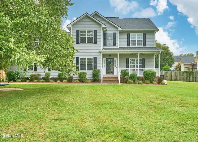 Property at 2911 Sangria Pl, Fayetteville, NC 28306, 4 beds, 2.5 baths