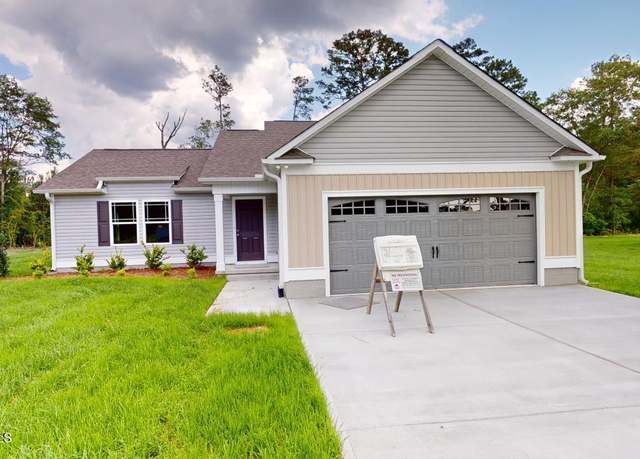 Property at 304 Grand Oaks Dr, Goldsboro, NC 27530, 3 beds, 2 baths