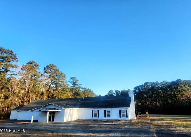 Property at 2101 N Hwy 58, Trenton, NC 28585, 3 beds, 1 bath
