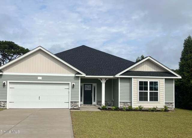 Property at 1213 Pelican Dr, New Bern, NC 28560, 4 beds, 2 baths