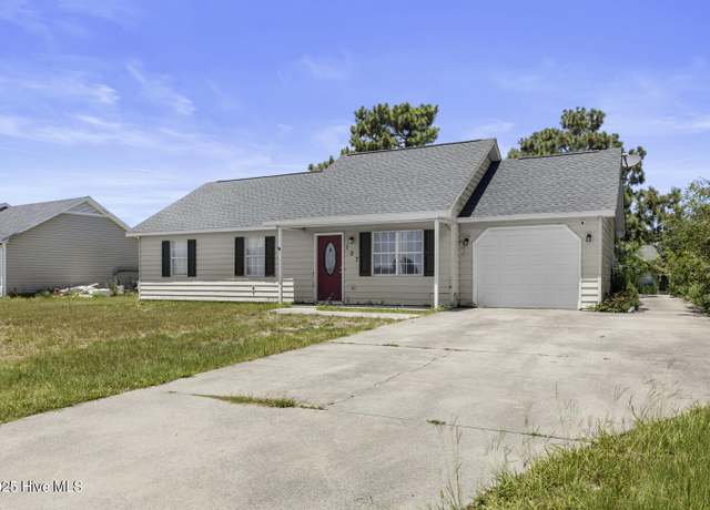 Property at 107 Foxtrace Ln, Hubert, NC 28539, 3 beds, 2 baths