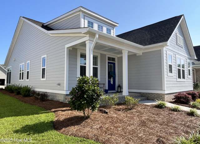 Property at 4073 Reunion Pointe Ln, New Bern, NC 28562, 3 beds, 2 baths