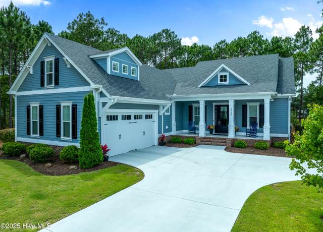 Property at 3752 Glenmere Ln, Southport, NC 28461, 4 beds, 3.5 baths
