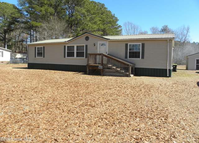 Property at 123 Jewel Dr, Tarboro, NC 27886, 3 beds, 2 baths