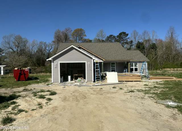 Property at 508 Hadnot Ave, Maysville, NC 28555, 3 beds, 2 baths