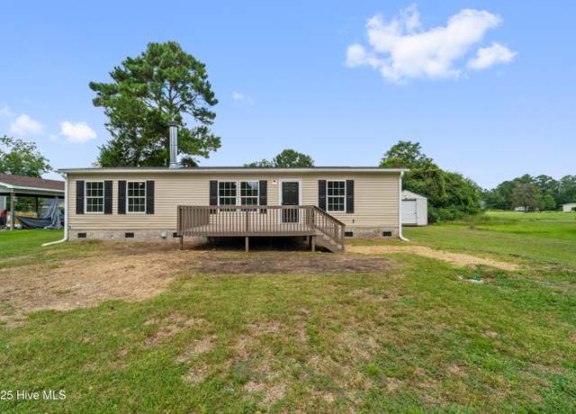 Property at 1574 Old Fayetteville Rd, Leland, NC 28451, 3 beds, 2 baths
