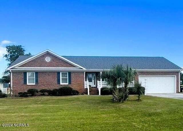 Property at 117 Buds Ln, Cedar Point, NC 28584, 3 beds, 2.5 baths