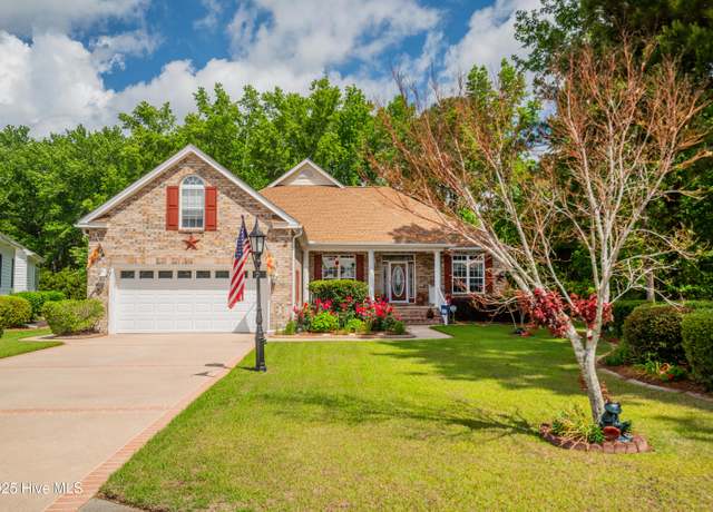 Property at 606 Lathrop Ct NW, Calabash, NC 28467, 4 beds, 2.5 baths