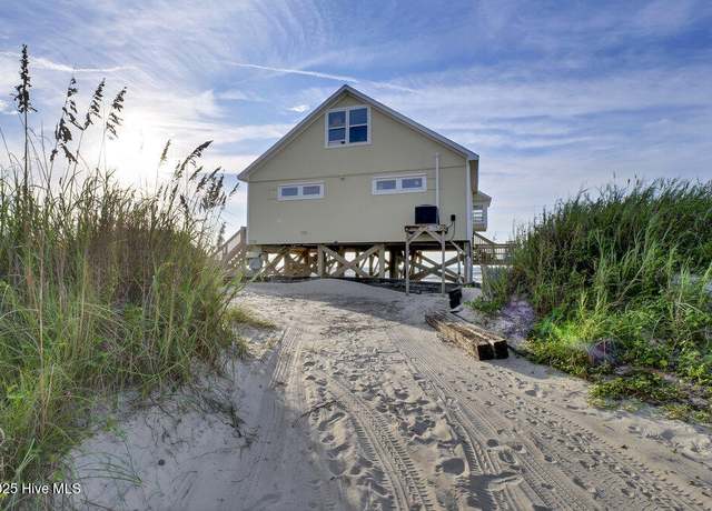 Property at 1714 N Shore Dr, Surf City, NC 28445, 4 beds, 2.5 baths