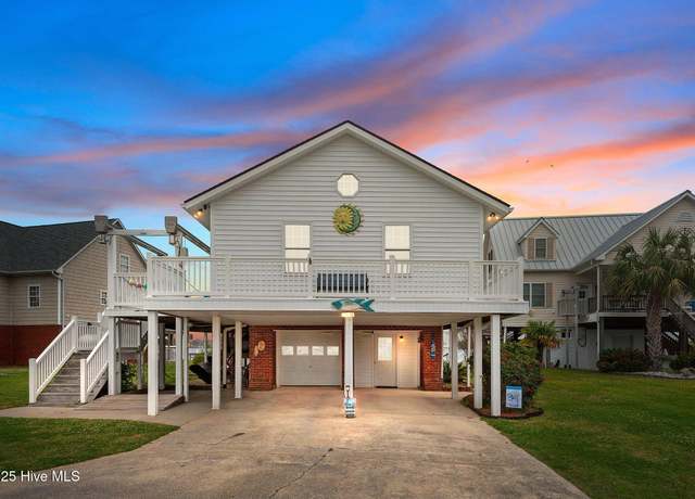 Property at 365 Portside Dr, Chocowinity, NC 27817, 3 beds, 3 baths
