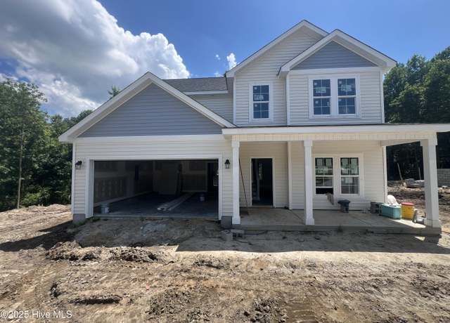 Property at 138 Dallas Dr, Beulaville, NC 28518, 3 beds, 2.5 baths
