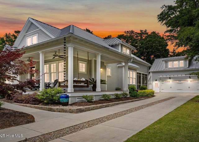 Property at 224 Joshuas Way, Southport, NC 28461, 5 beds, 3.5 baths