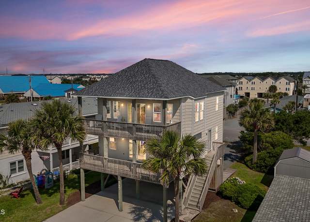 Property at 517 N Shore Dr, Surf City, NC 28445, 4 beds, 3 baths