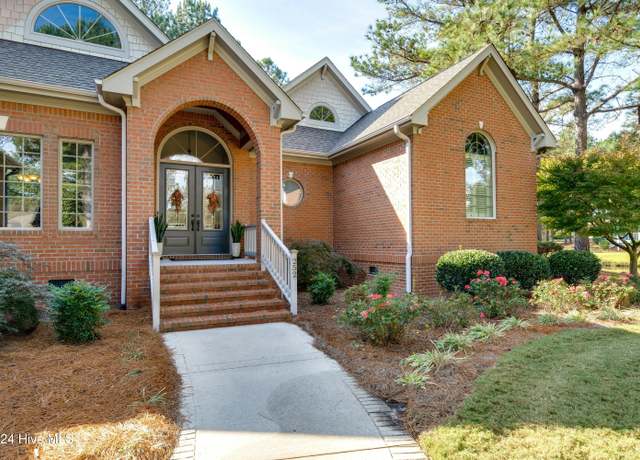 Property at 252 Red Fox Run Dr, Wallace, NC 28466, 4 beds, 3 baths