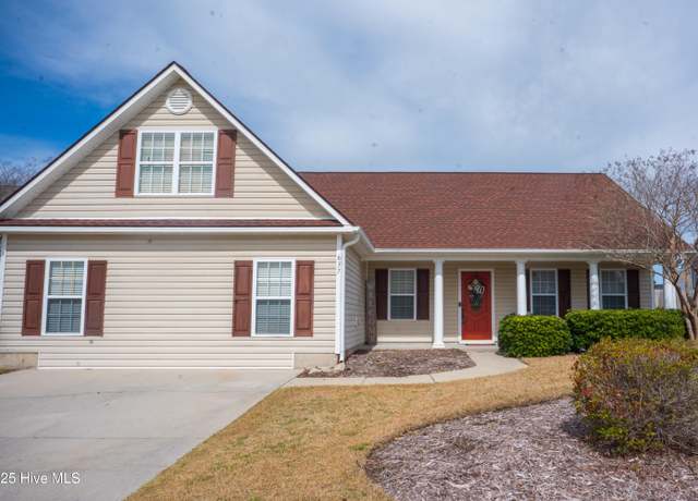 Property at 637 Hillside Dr, Wilmington, NC 28412, 4 beds, 2 baths