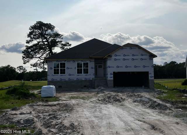 Property at 1132 Coral Reef Dr, New Bern, NC 28560, 4 beds, 3 baths