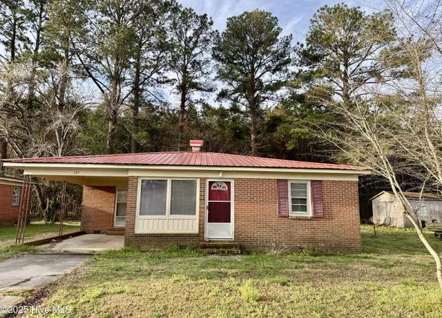 Property at 121 Anne St, Plymouth, NC 27962, 3 beds, 1 bath