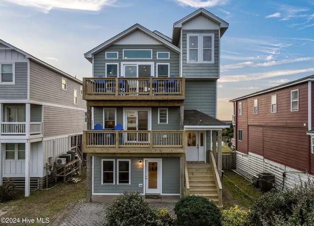 Property at 7036 S Virginia Dare Trl, Nags Head, NC 27959, 4 beds, 4.5 baths