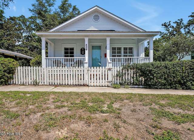 Property at 424 W West St, Southport, NC 28461, 2 beds, 1 bath