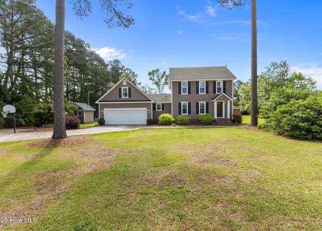 Property at 1033 Pearson Rd, Clinton, NC 28328, 3 beds, 2.5 baths