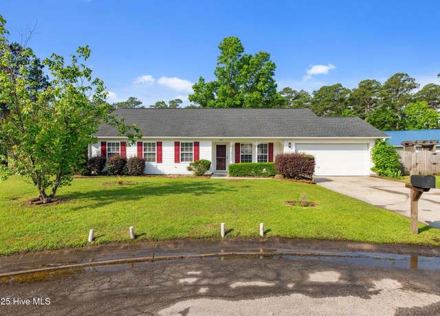 Property at 124 Eagle Trl, New Bern, NC 28562, 4 beds, 2 baths