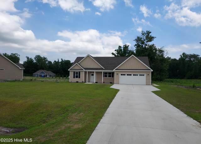 Property at 650 Bright Harvest Dr, Maysville, NC 28555, 3 beds, 2 baths