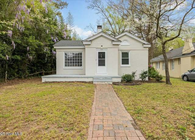 Property at 102 S Pineview Ave, Goldsboro, NC 27530, 3 beds, 2 baths