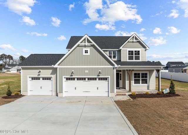 Property at 974 Appaloosa Trl, Grimesland, NC 27837, 3 beds, 2.5 baths