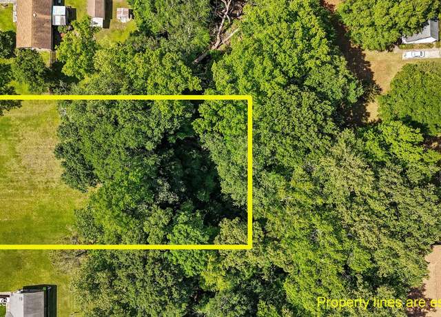 Property at 136 Circle Dr, Hamilton, NC 27840