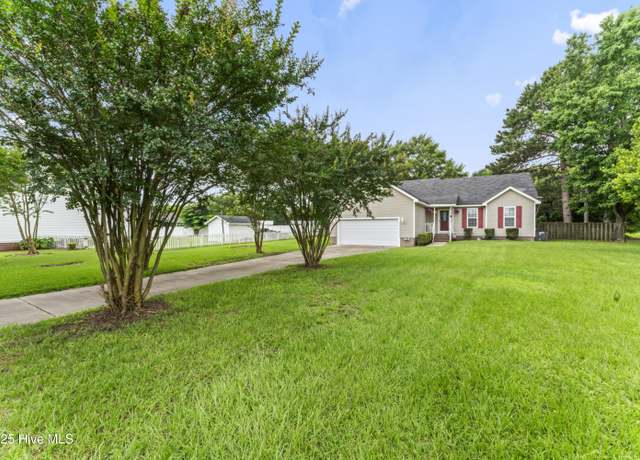 Property at 315 Camden Park Dr, Goldsboro, NC 27530, 3 beds, 2 baths