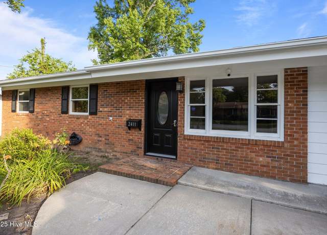 Property at 2411 Grace Ave, New Bern, NC 28562, 3 beds, 2 baths