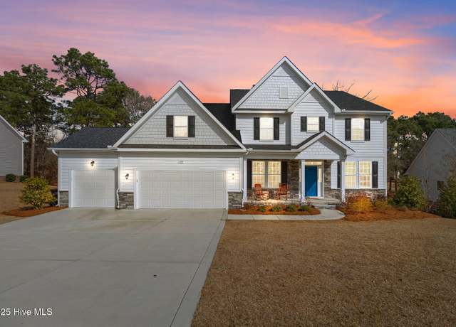 Property at 155 Norman Cir, Aberdeen, NC 28315, 5 beds, 3.5 baths