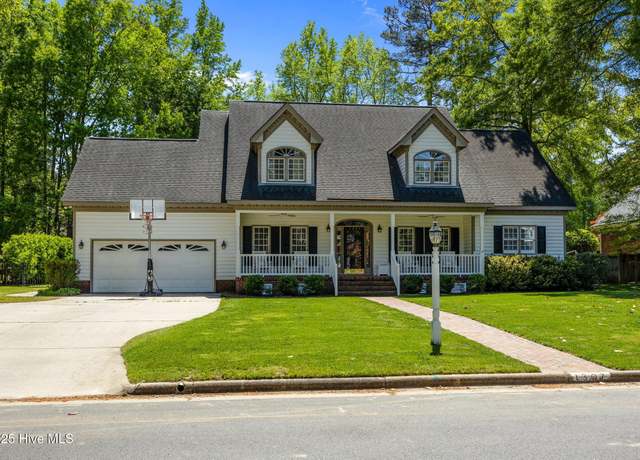 Property at 1307 Waverly Rd NW, Wilson, NC 27896, 4 beds, 2.5 baths
