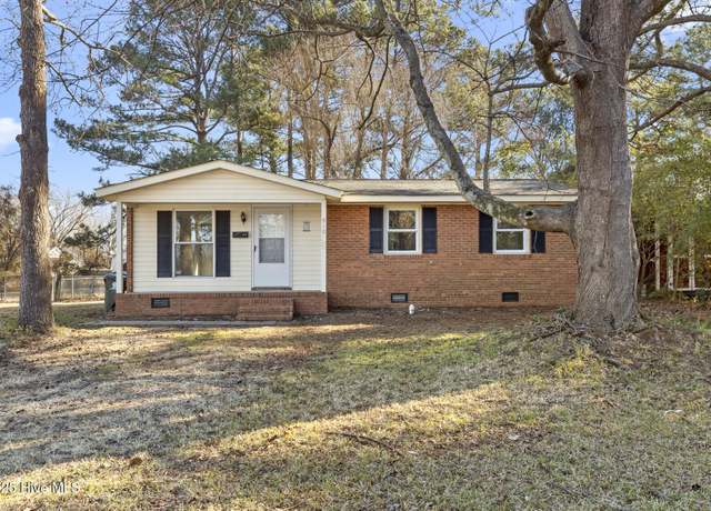 Property at 910 Devers Ave, New Bern, NC 28560, 3 beds, 2 baths