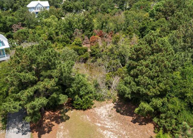 Property at 302 Governor Safford Ln, Emerald Isle, NC 28594