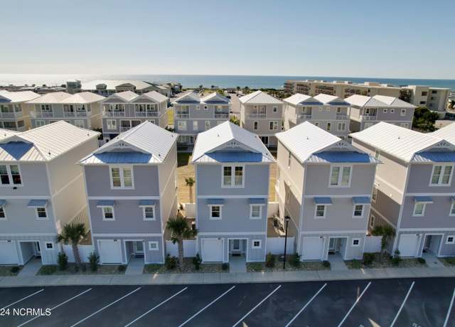 Property at 9011 Village West Dr, Emerald Isle, NC 28594, 2 beds, 3.5 baths