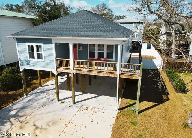 Property at 107 SE 21st St, Oak Island, NC 28465, 3 beds, 2.5 baths