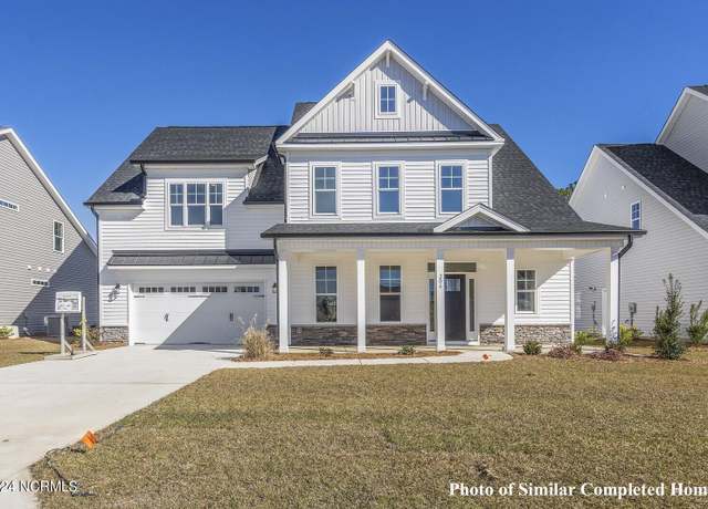 Property at 394 Man O War Ln, Hampstead, NC 28443, 4 beds, 3.5 baths