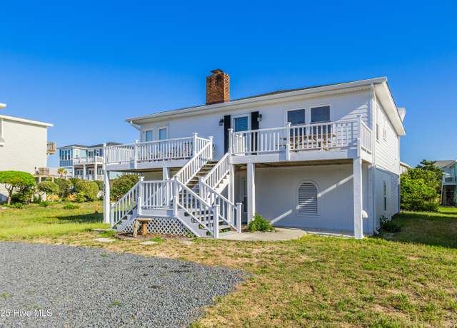 Property at 317 Sand Piper Ln, Holden Beach, NC 28462, 2 beds, 1.5 baths