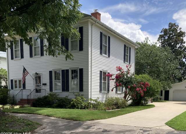 Property at 215 W Queen St, Edenton, NC 27932, 3 beds, 1.5 baths