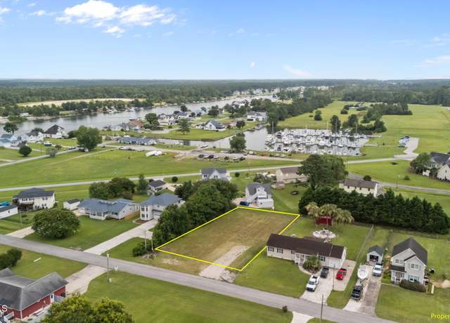 Property at 346 Country Club Ln, Newport, NC 28570
