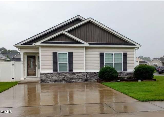 Property at 2425 Sawgrass Dr, Winterville, NC 28590, 3 beds, 2 baths