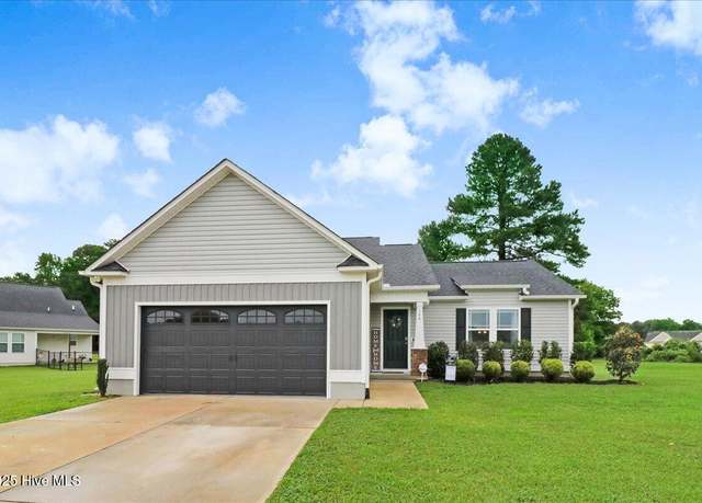 Property at 104 Highland Park Dr, Goldsboro, NC 27534, 3 beds, 2 baths