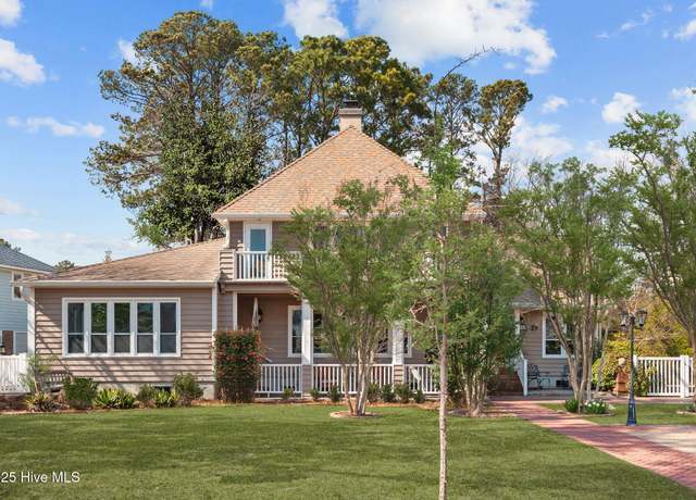 Property at 1105 Neuse Dr, Oriental, NC 28571, 3 beds, 3.5 baths