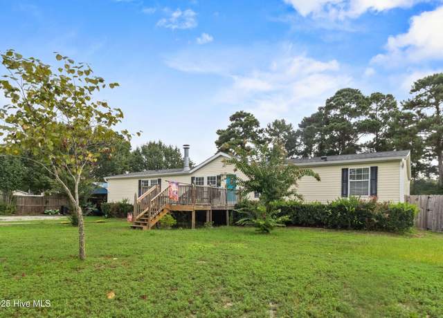 Property at 391 Topsail Plantation Dr, Hampstead, NC 28443, 4 beds, 3 baths