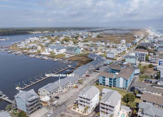 Property at 1401 Canal Dr Apt 3, Carolina Beach, NC 28428, 3 beds, 2.5 baths