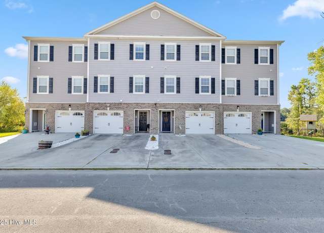 Property at 402 Garland Shores Dr, Hubert, NC 28539, 3 beds, 2.5 baths