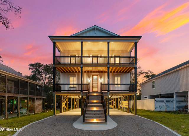 Property at 403 E Oak Island Dr, Oak Island, NC 28465, 4 beds, 3.5 baths